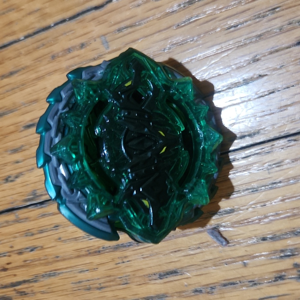 This is the best beyblades with cool and good ones. Such as spryzen and lunar. - Picture 4 of 8